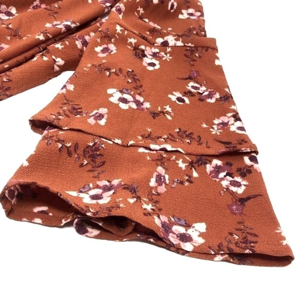🌺 Self E Boho Tie Front Long Bell Sleeve Burnt Orange Floral Blouse Size XL - Picture 5 of 10